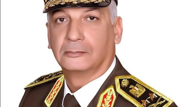 وزير  الدفاع