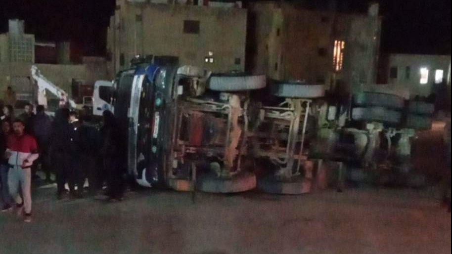 المقطورة قبل استعدالها بالعريش