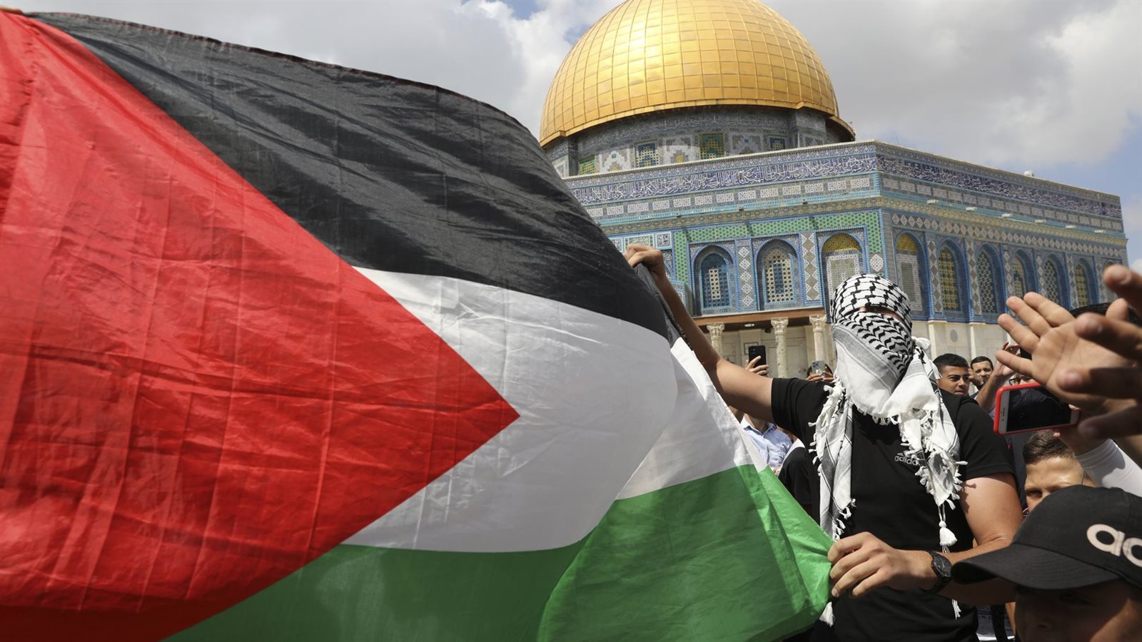 اندلاع المواجهات مع جيش الاحتلال الإسرائيلي
