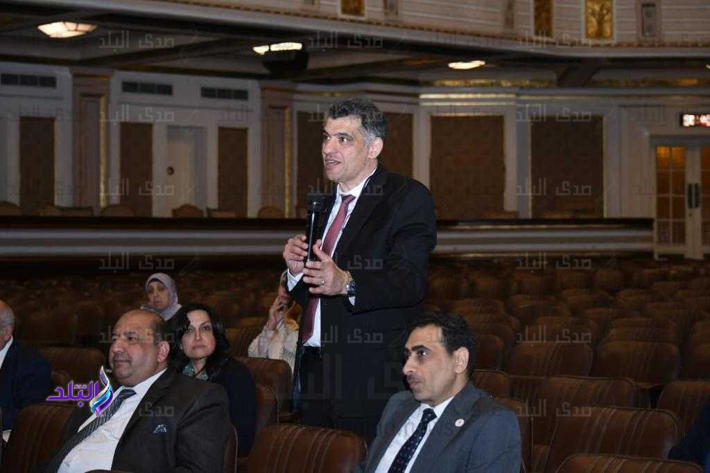  جامعة القاهرة