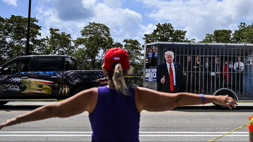 ترامب يستعد للاستسلام في نيويورك والشرطة تتأهّب للاحتجاجات