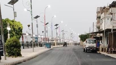 طرق أسوان : رصف عدد من الطرق الداخلية والشوارع بأسوان وإدفو