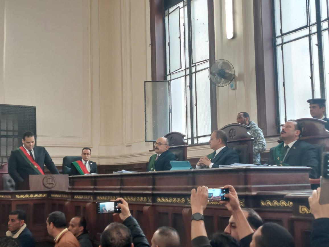 محاكمة قاتل زوجته وأبناؤه بالإسكندرية 