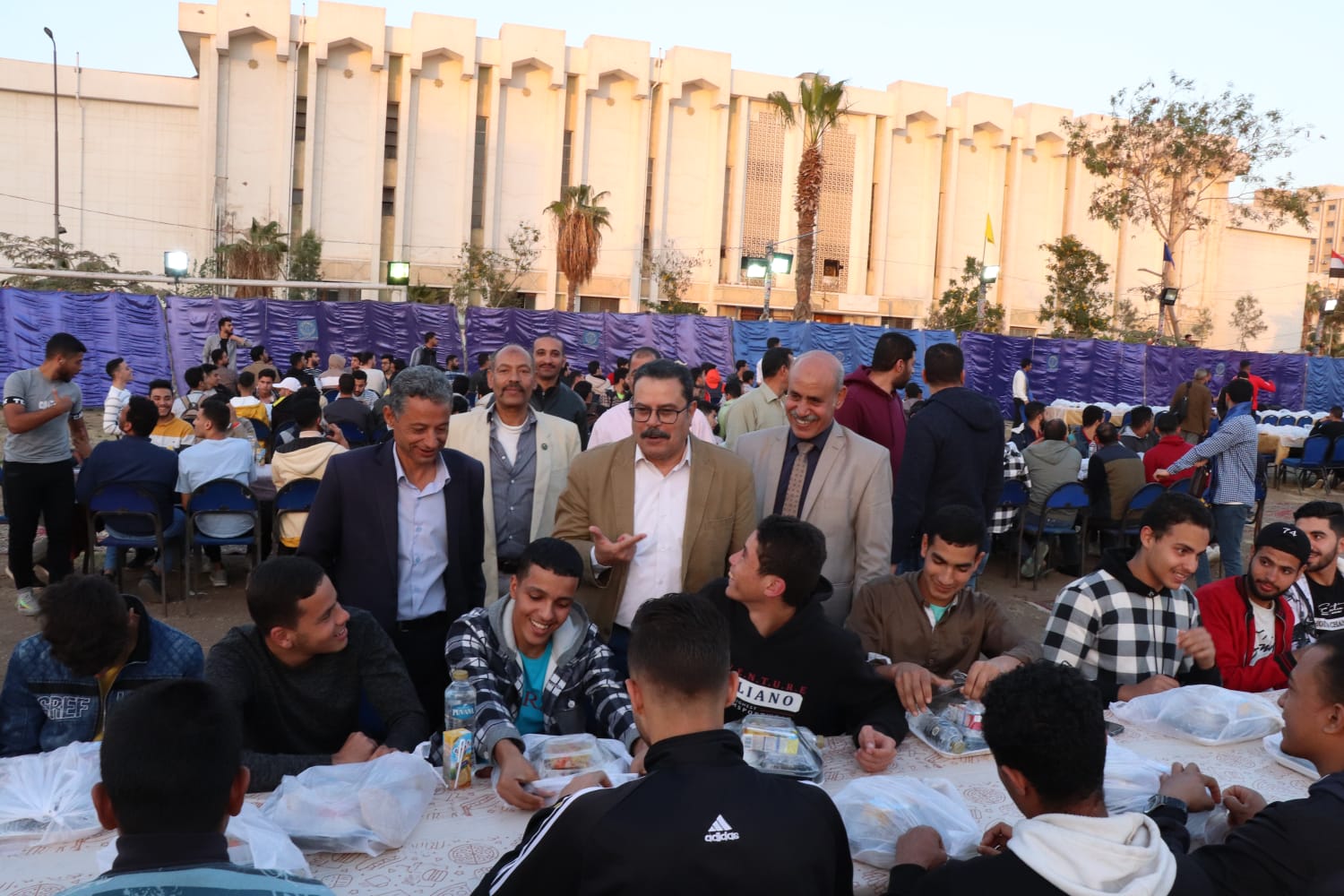 مائدة جامعة الأزهر 