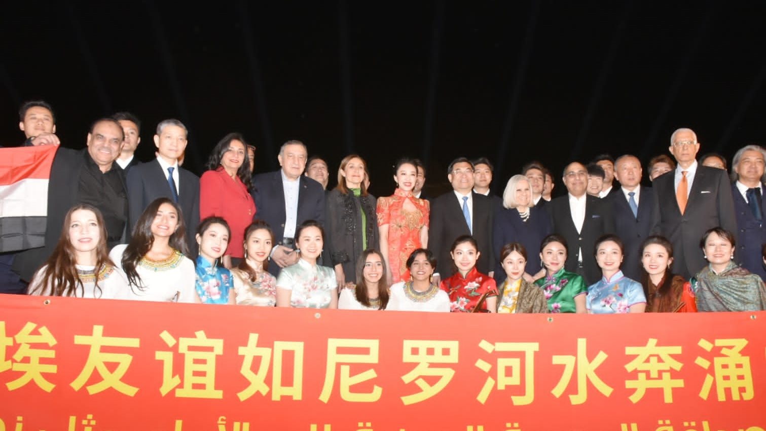 وزيرة الثقافة