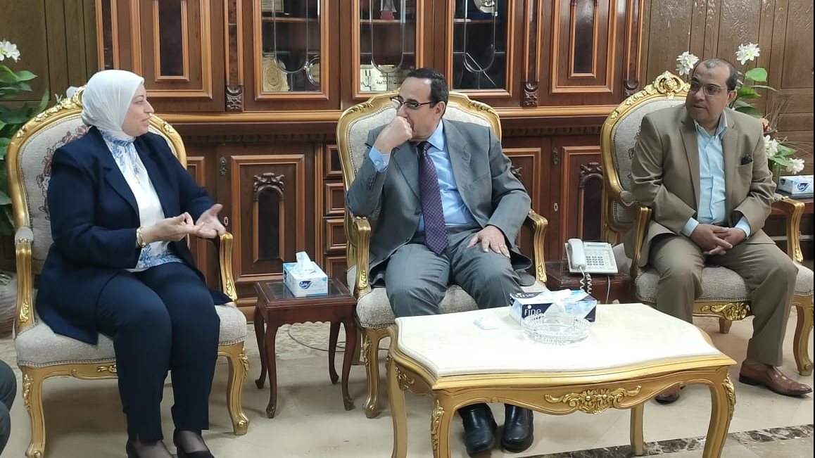 وفد وزارة الشباب والرياضة في زيارة للمحافظة