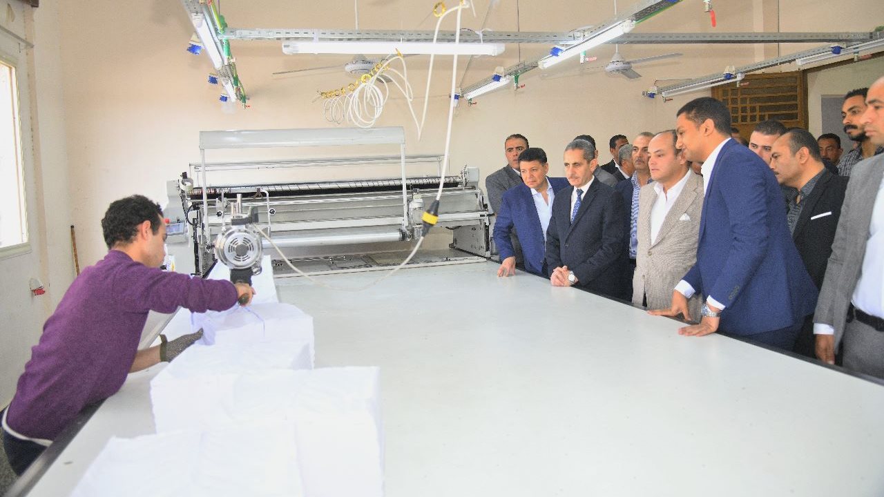 محافظ الغربية ووزير التجارة والصناعة 