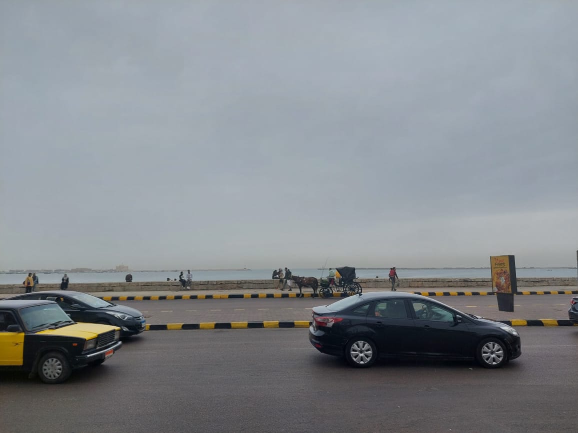 غيوم في الإسكندرية