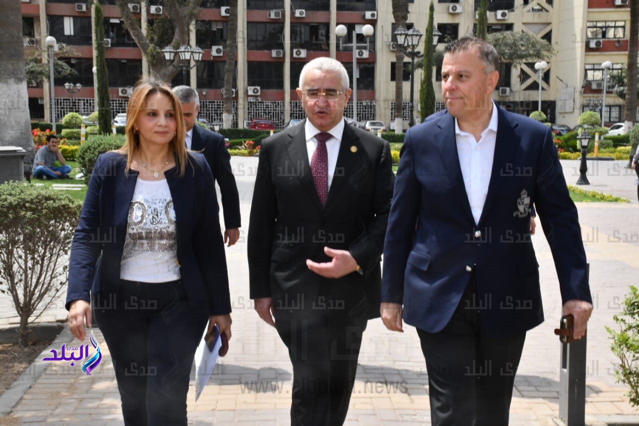 رئيس جامعة عين شمس يستقبل سفير دولة أذربيجان