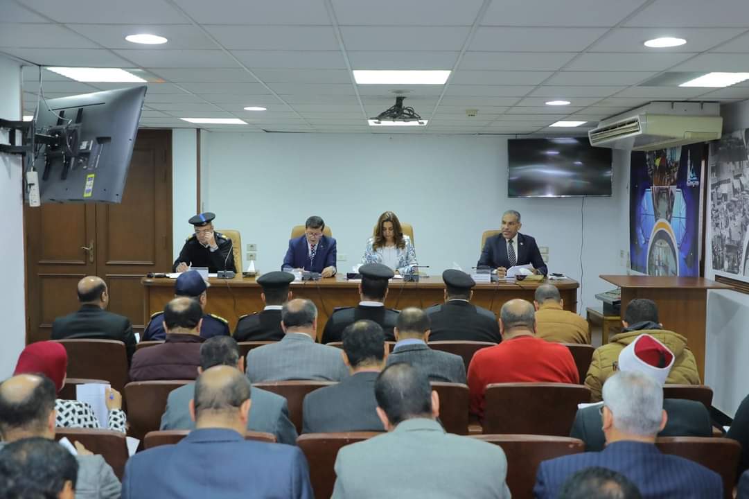 منال عوض محافظ دمياط منال عوض محافظ دمياط