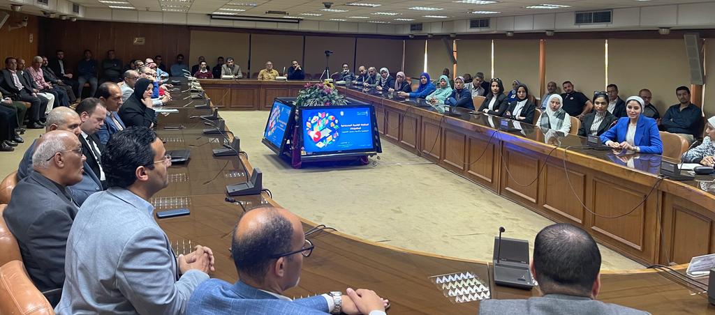 خريجي الدورات التدريبية بمركز سقارة 