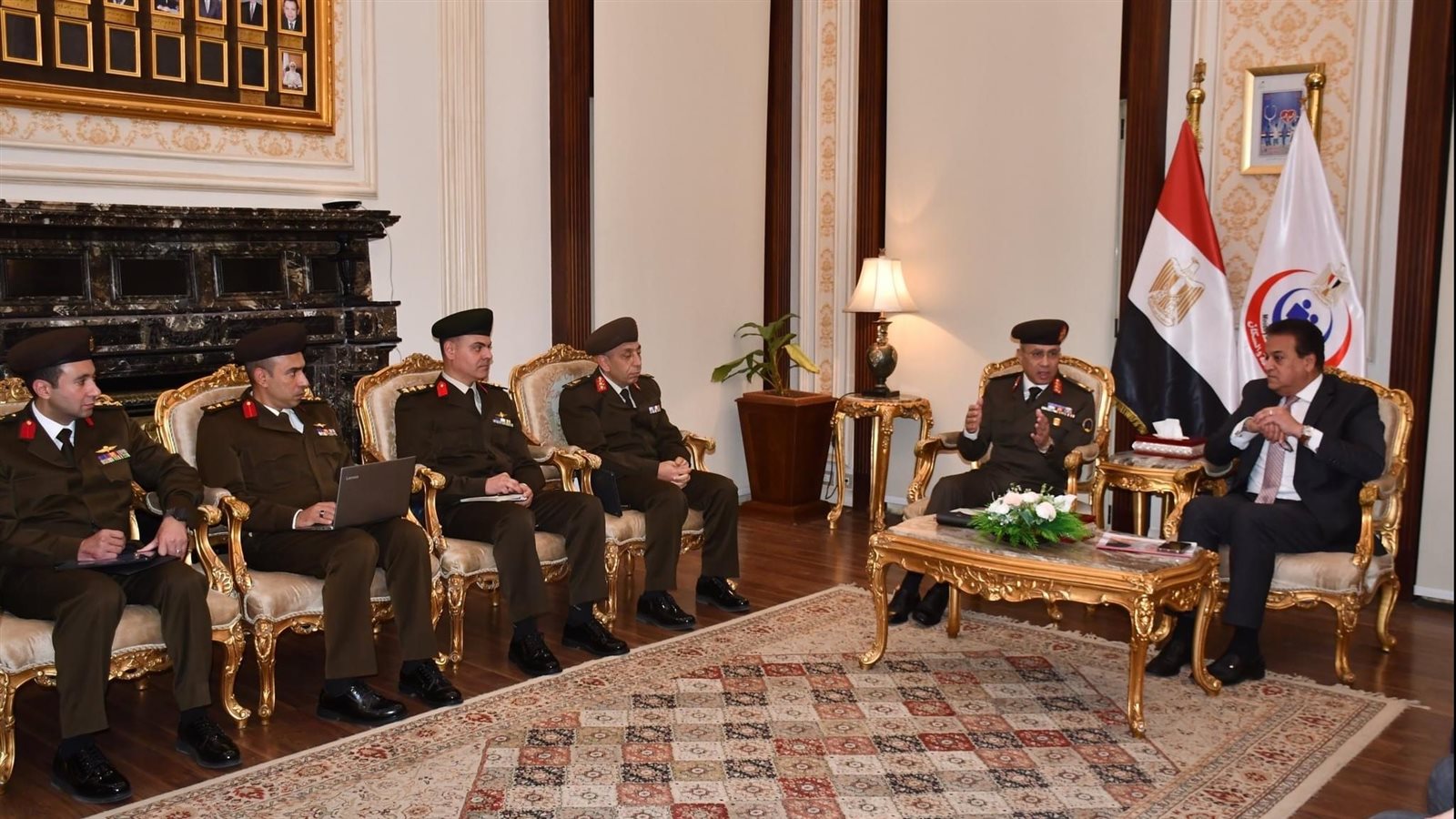 لقاء وزير الصحة بمدير إدارة الإشارة
