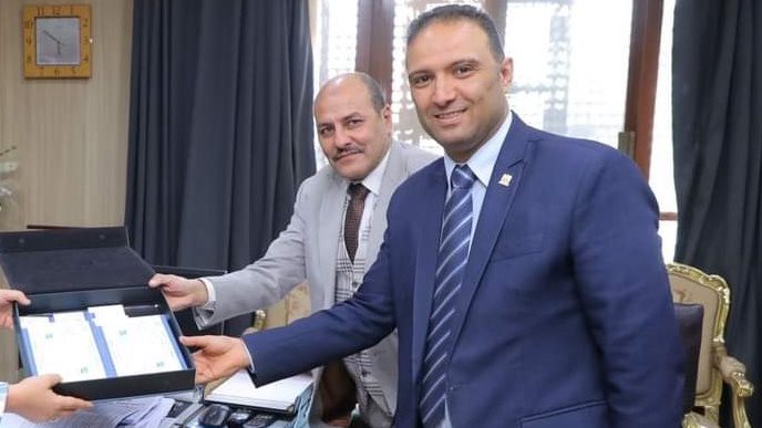 منال عوض محافظ دمياط.