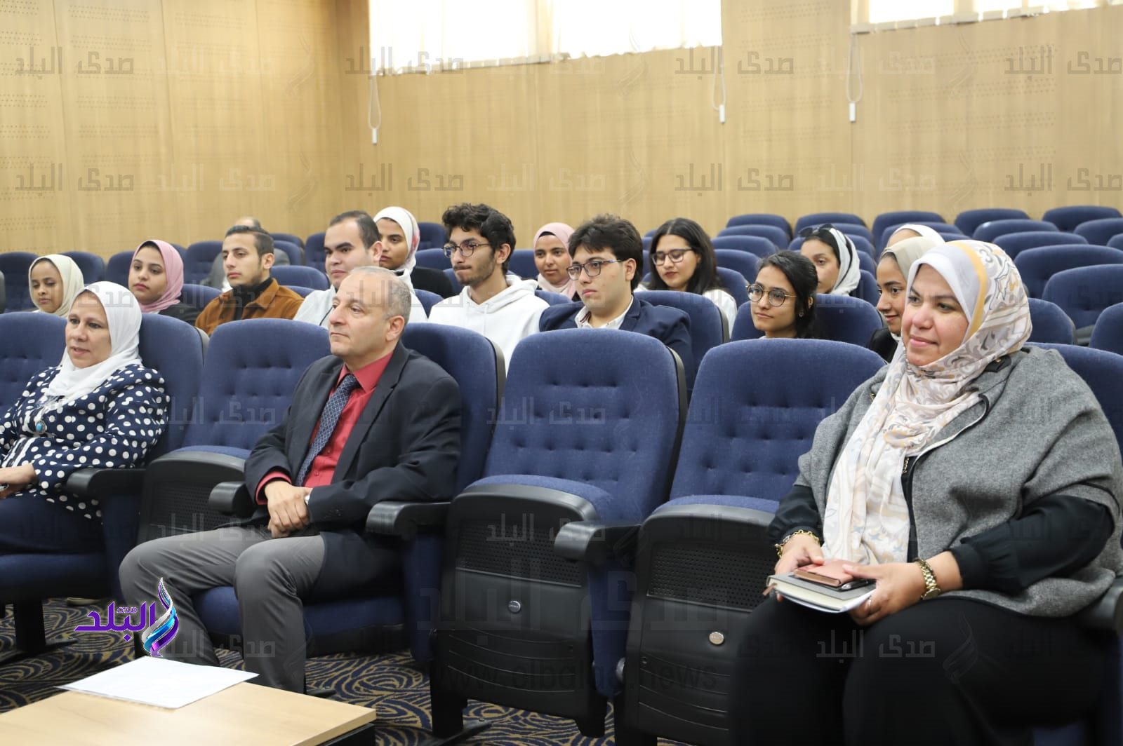 لقاء رئيس و نائب رئيس جامعة عين شمس بالطلاب الحاصلين على منحة USAID3