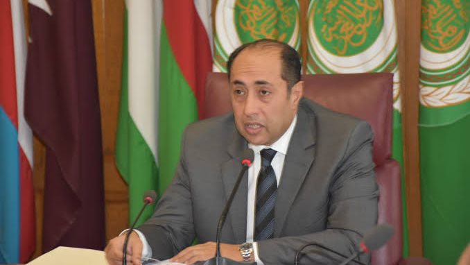 السفير حسام زكي