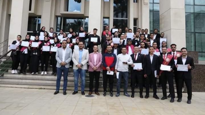 طلاب جامعة بني سويف 