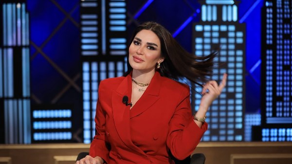 سارة نخلة