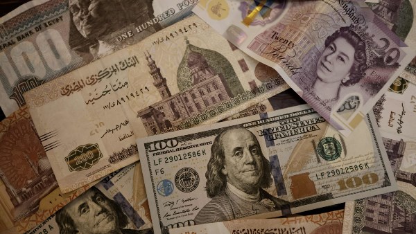 كم سعر الدولار في البنوك اليوم الجمعة 13-12-2024؟