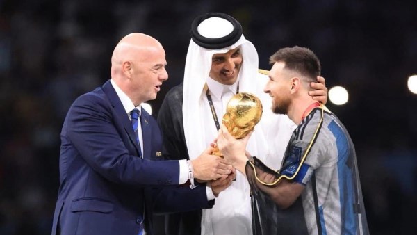 منتخب الأرجنتين يفوز بكأس العالم بقيادة ليونيل ميسي