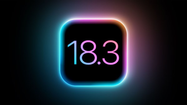 تحديث iOS 18.3 من آبل يفعّل ميزة ذكاء اصطناعي «خطيرة» افتراضيًا