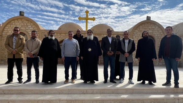 لوحات إرشادية وتعريفية .. السياحة والآثار ترميم دير الأنبا بولا بالبحر الأحمر وتطوير الخدمات السياحية به