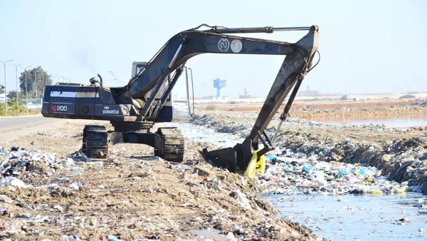 رئيس مدينة بورفؤاد  يوجه بتكثيف الجهود وتطهير مصرف الملاحات