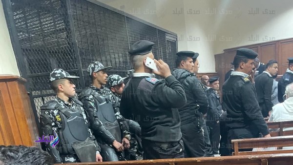 حراسة مشددة على المتهمين بالقضية 