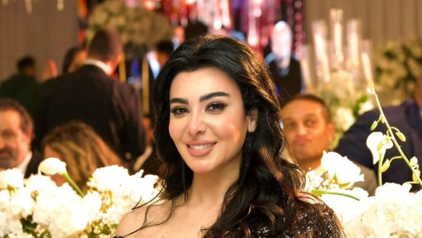 الفنانة ميرهان حسن