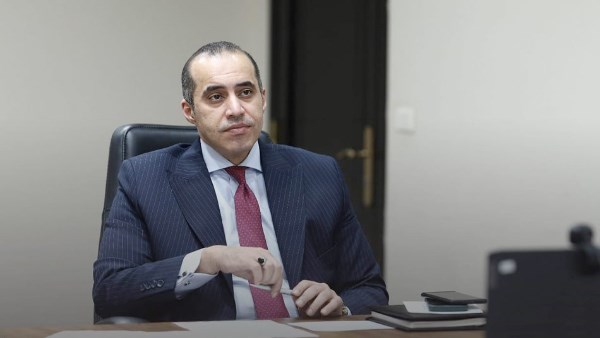 محمود فوزي 
