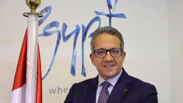 خالد العناني 