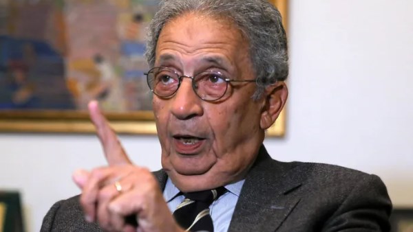 عمرو موسى 
