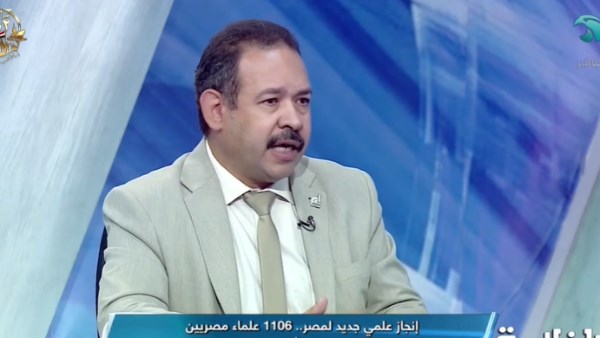 أستاذ بالقومي للبحوث 