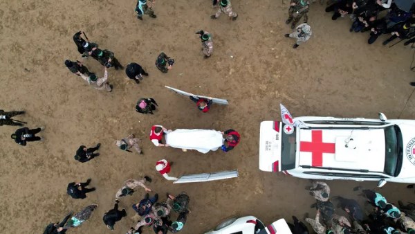 تسليم جثث الرهائن 