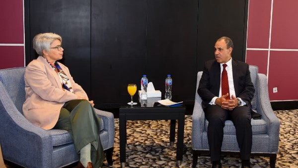 وزير الخارجية يلتقي مبعوثة الاتحاد الأوروبي للقرن الأفريقي