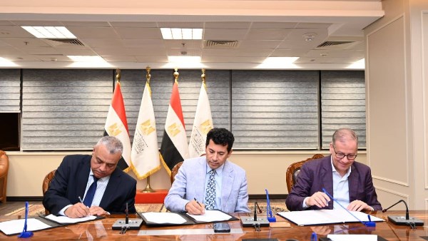 وزير الشباب والرياضة