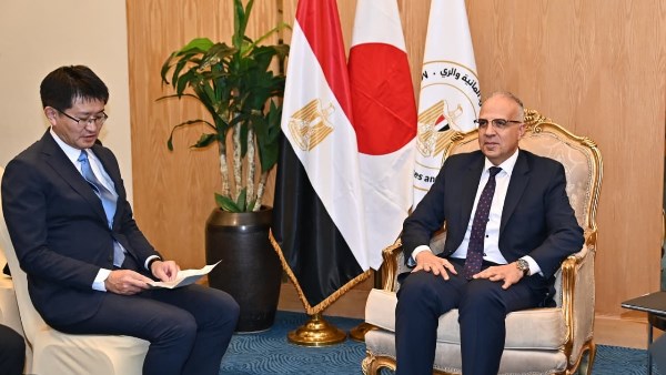 وزير الري