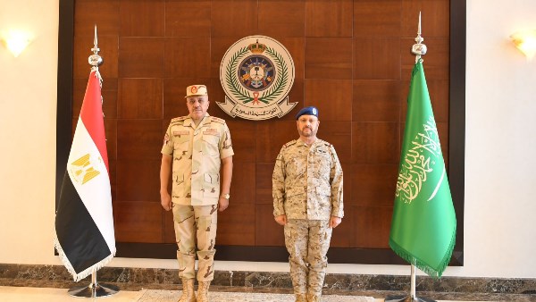 رئيس الأركان