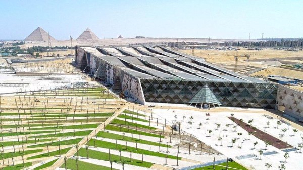 مثقفون : المتحف المصري الكبير علامة فارقة في إبراز الريادة الثقافية والحضارية لمصر مثقفون : المتحف المصري الكبير علامة فارقة في إبراز الريادة الثقافية والحضارية لمصر