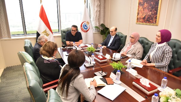 وزير الصحة  وزير الصحة