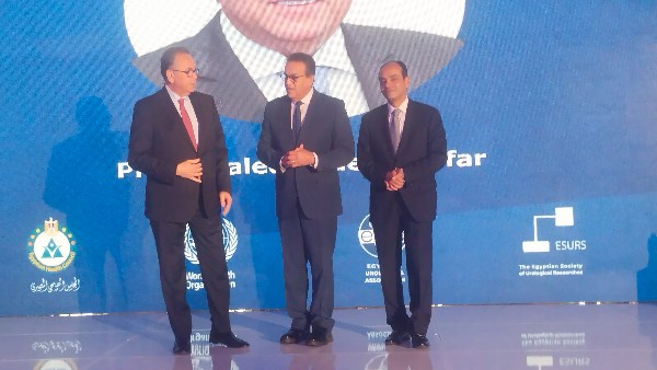 وزير الصحة : قانون المسئولية الطبية حماية للطبيب والمريض وزير الصحة : قانون المسئولية الطبية حماية للطبيب والمريض