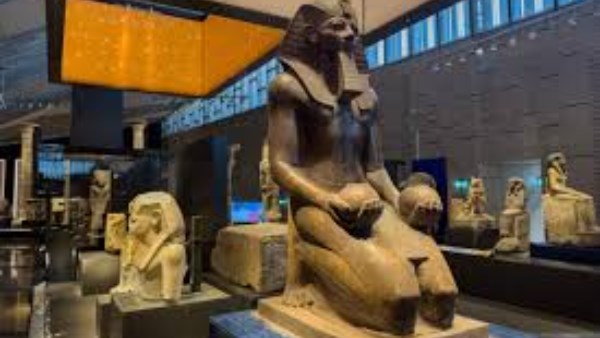  المتحف المصري الكبير