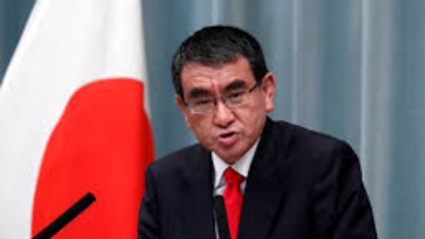 وزير الدفاع الياباني
