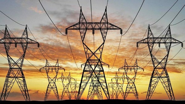 شركة الكهرباء الإسبانية: البلاد مهددة بانقطاع واسع للتيار