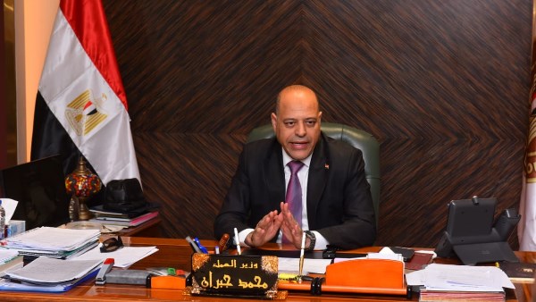 وزير العمل 