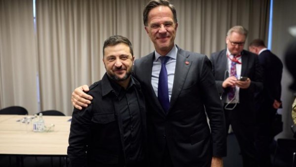 أوكرانيا و"الناتو" يبحثان مبادرة التعاون في مجال الأسلحة