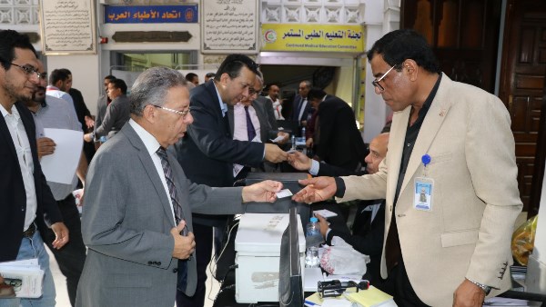 انتخابات التجديد النصفي لنقابة الأطباء 