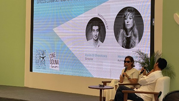 يسرا وليلى علوي وأمينة خليل.. تجمع فني كبير في ندوة الفنانة منة شلبي