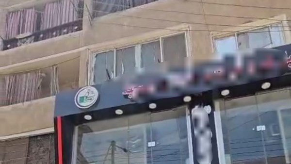 لافتات أحد العقارات بالقناطر 