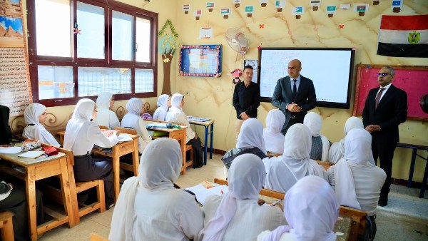 جولة وزير التربية والتعليم اليوم
