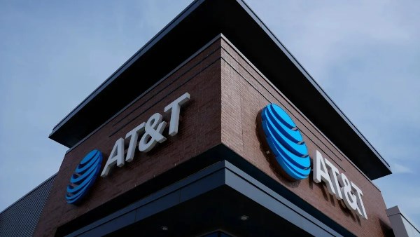 AT&T AT&T